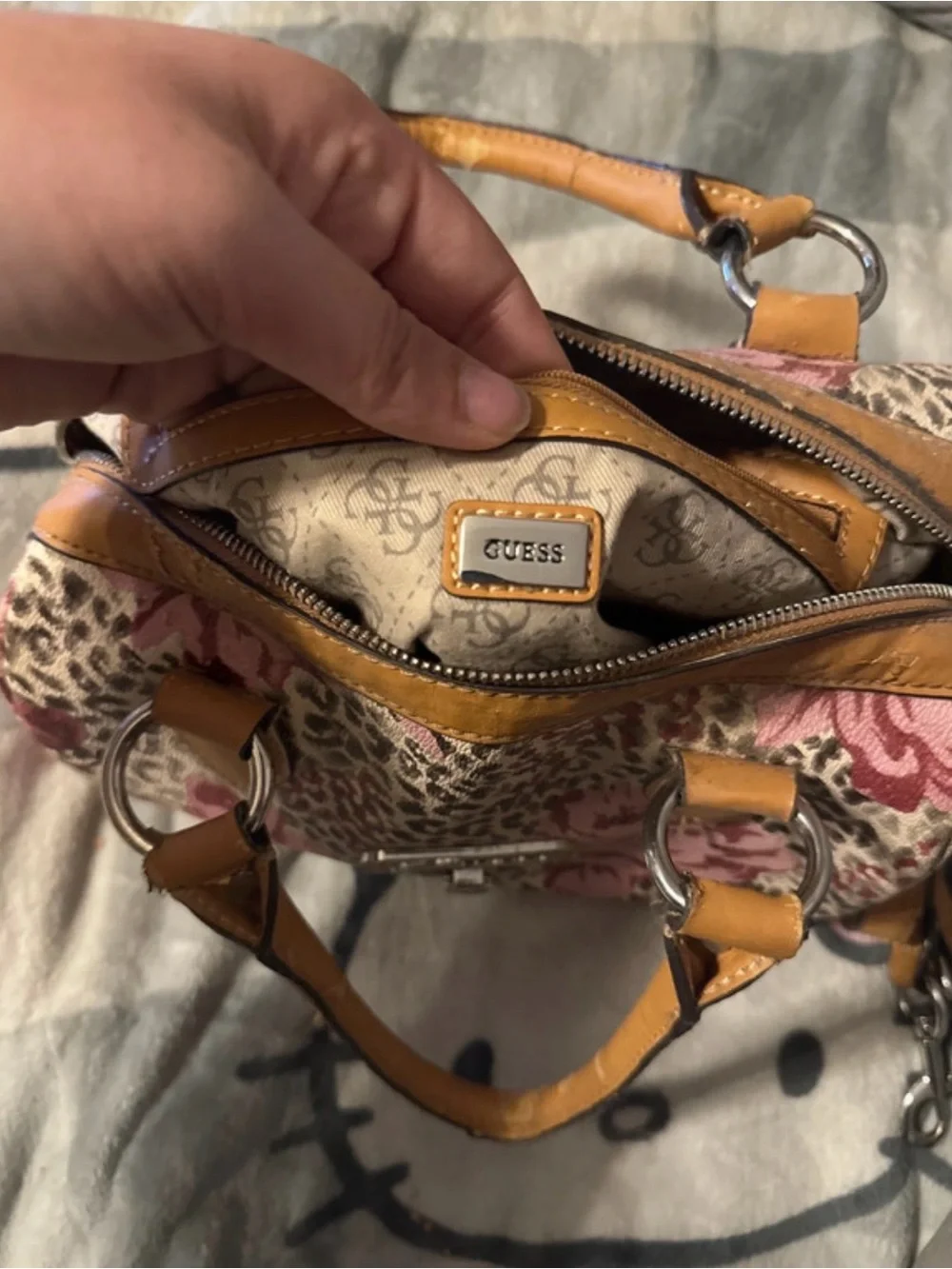 Guess satchel pink